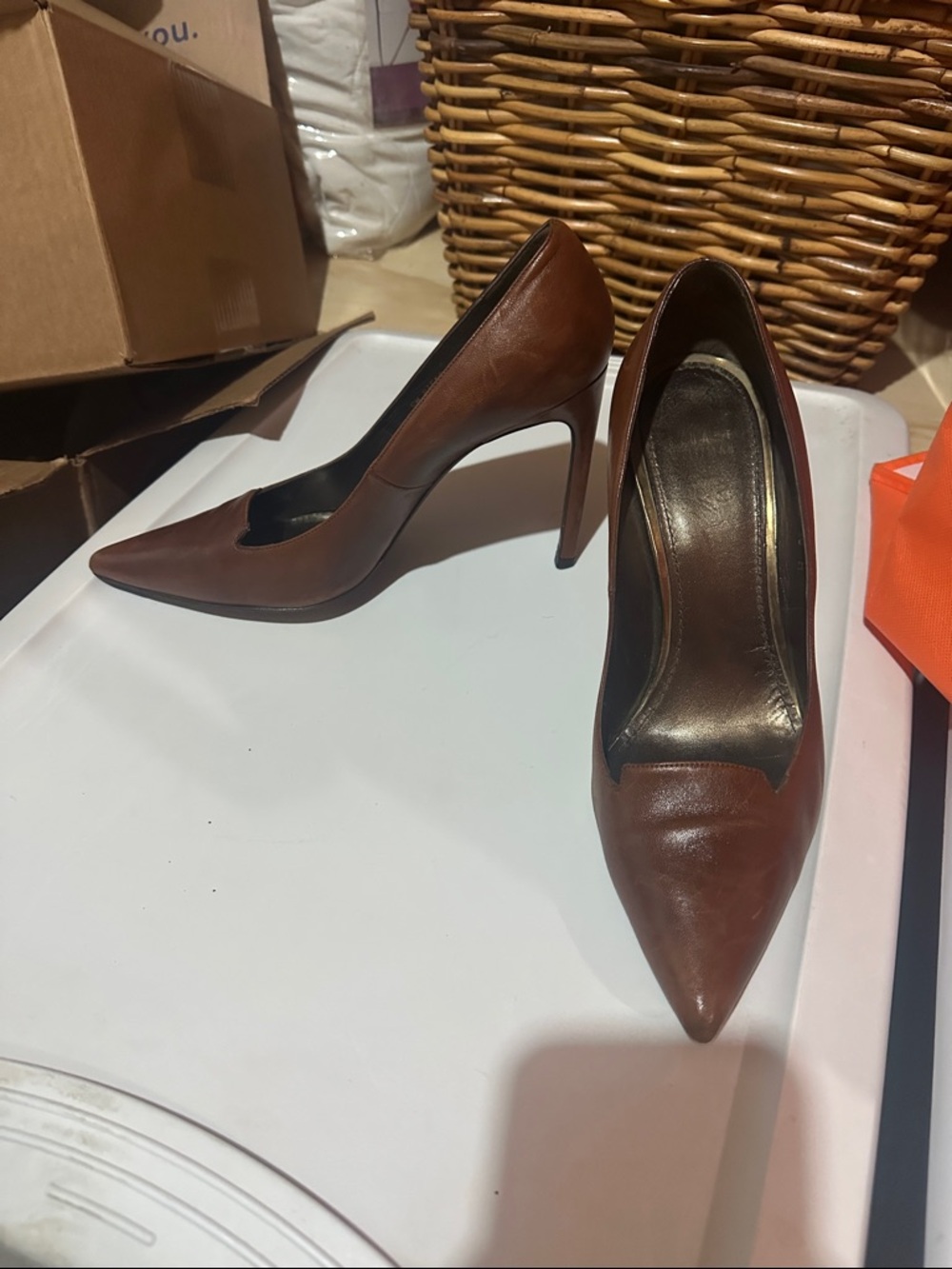 Stuart Weitzman brown heels